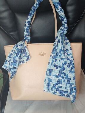 Coach Tan Crossgrain Leather City Tote with Blue Patterned Scarf